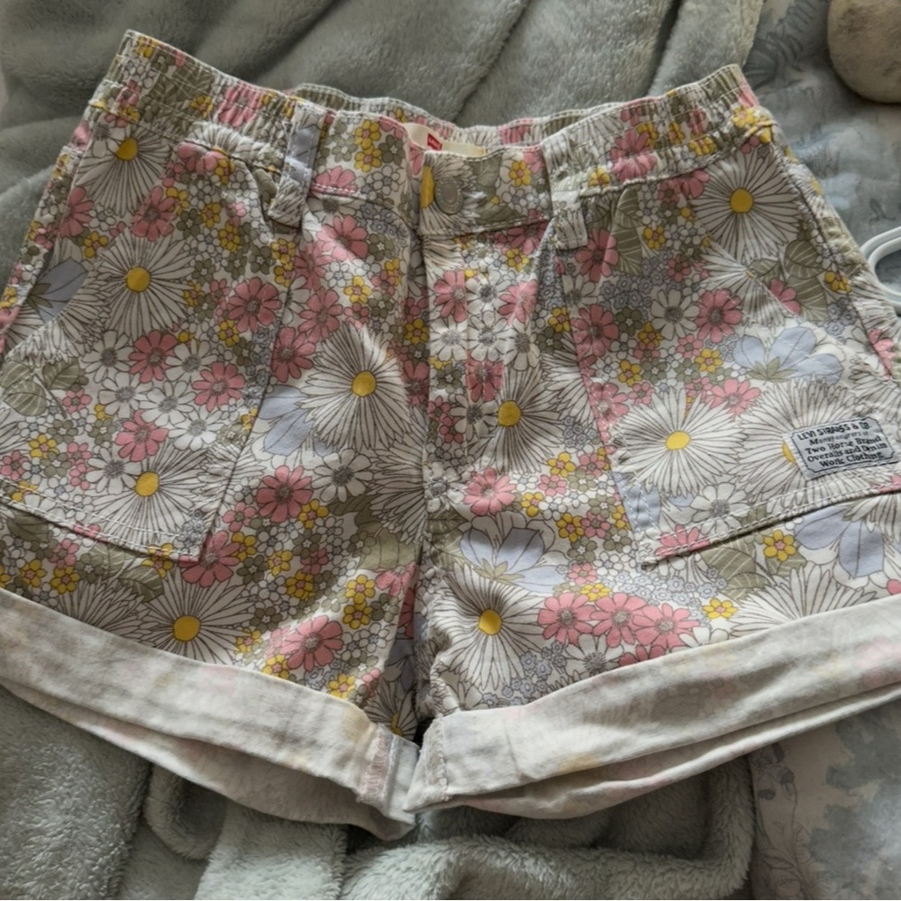 Floral girls size 12 Shorts